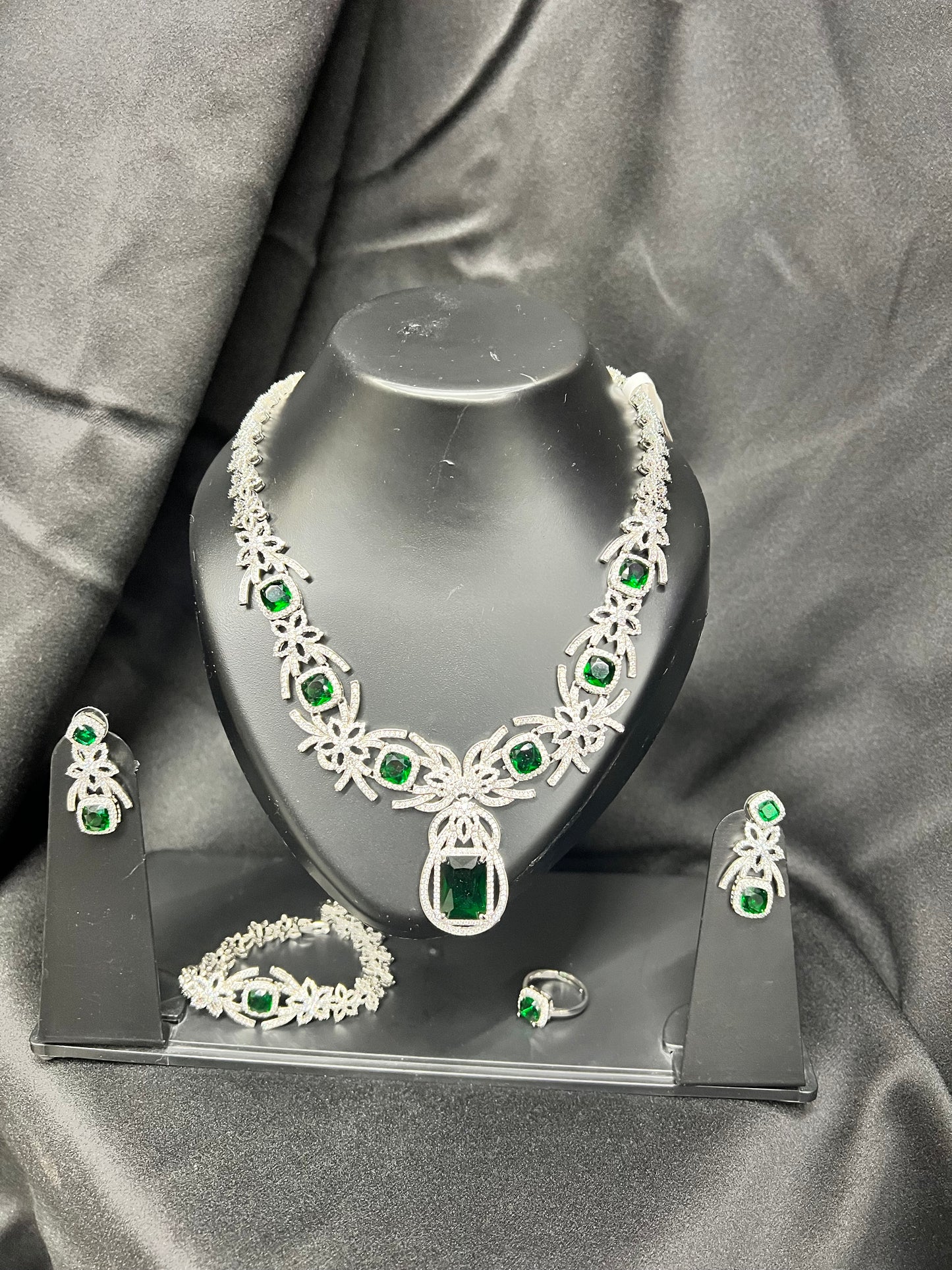 Zirconia Jewelry Set