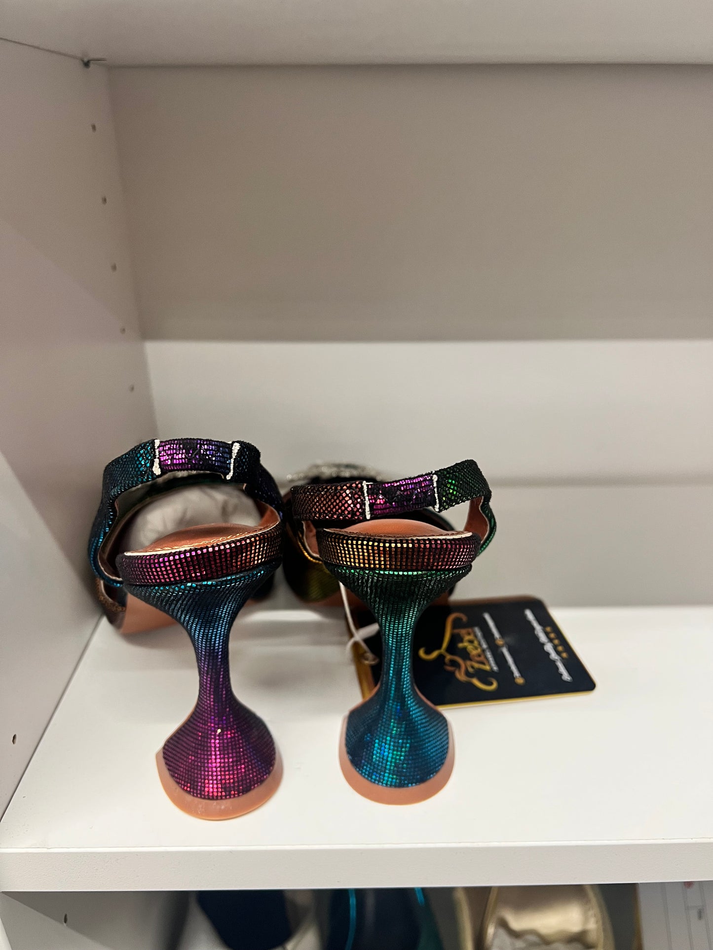 Dazzling shoe