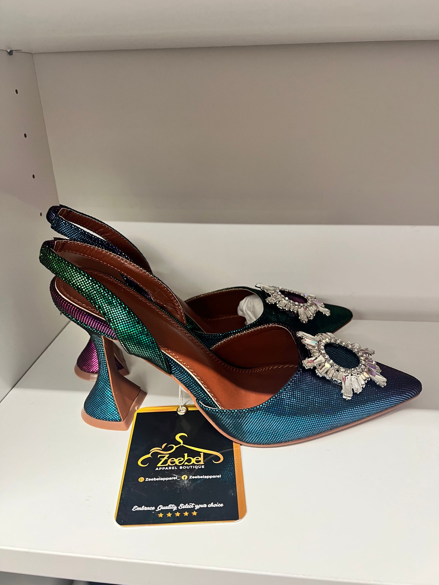 Dazzling shoe