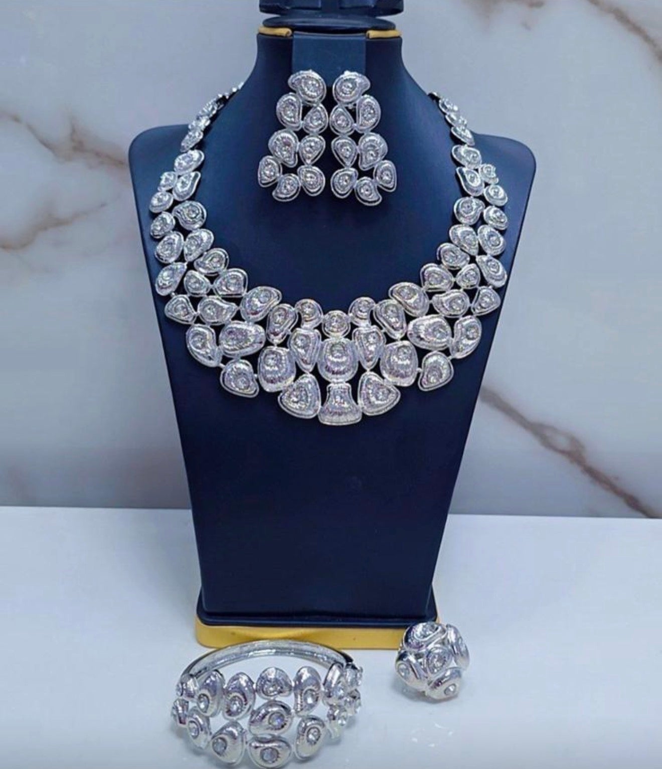 Sneak preview jewelry