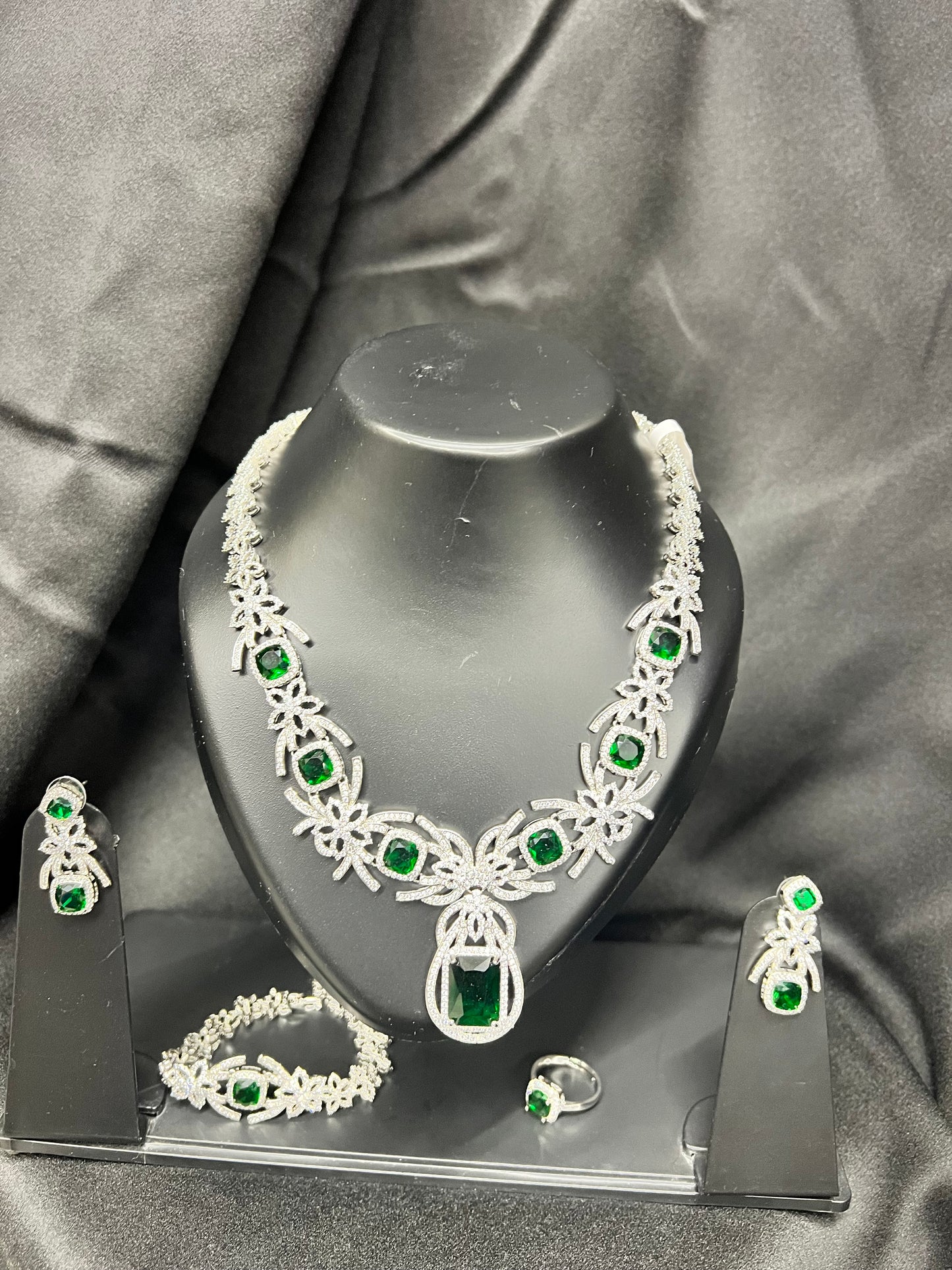 Zirconia Jewelry Set