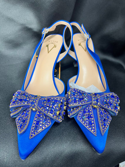 Purple heel shoe