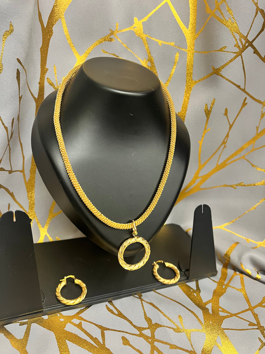 Neck chain and Earring