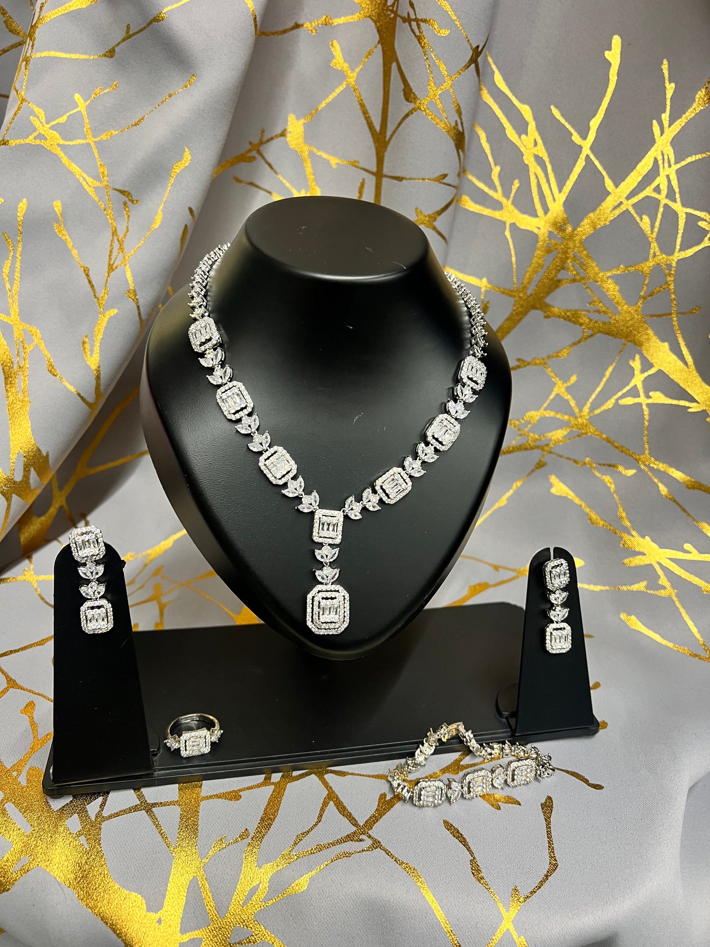 Silver zirconia Set